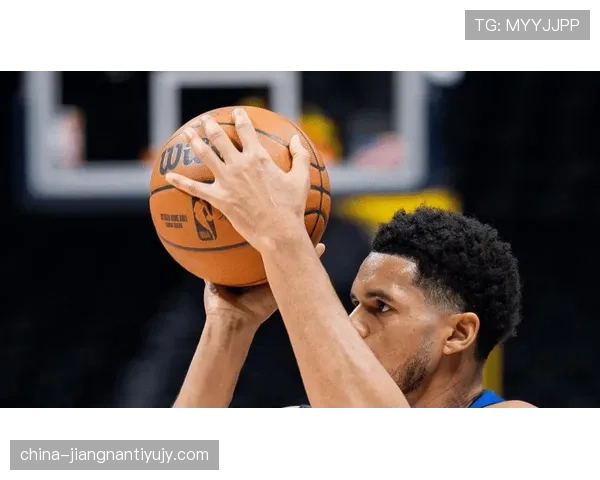 托拜厄斯·哈里斯利用挡拆拉开空间 提升三分命中率与得分效率