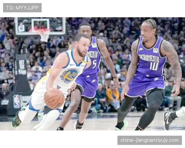 德罗赞中距离单打效率领跑后卫，改变对手防守策略